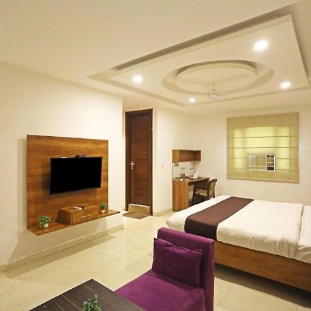 Hotel Urban Luxury Nuova Delhi Esterno foto