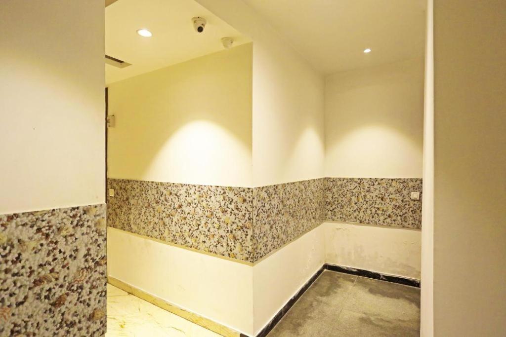 Hotel Urban Luxury Nuova Delhi Esterno foto
