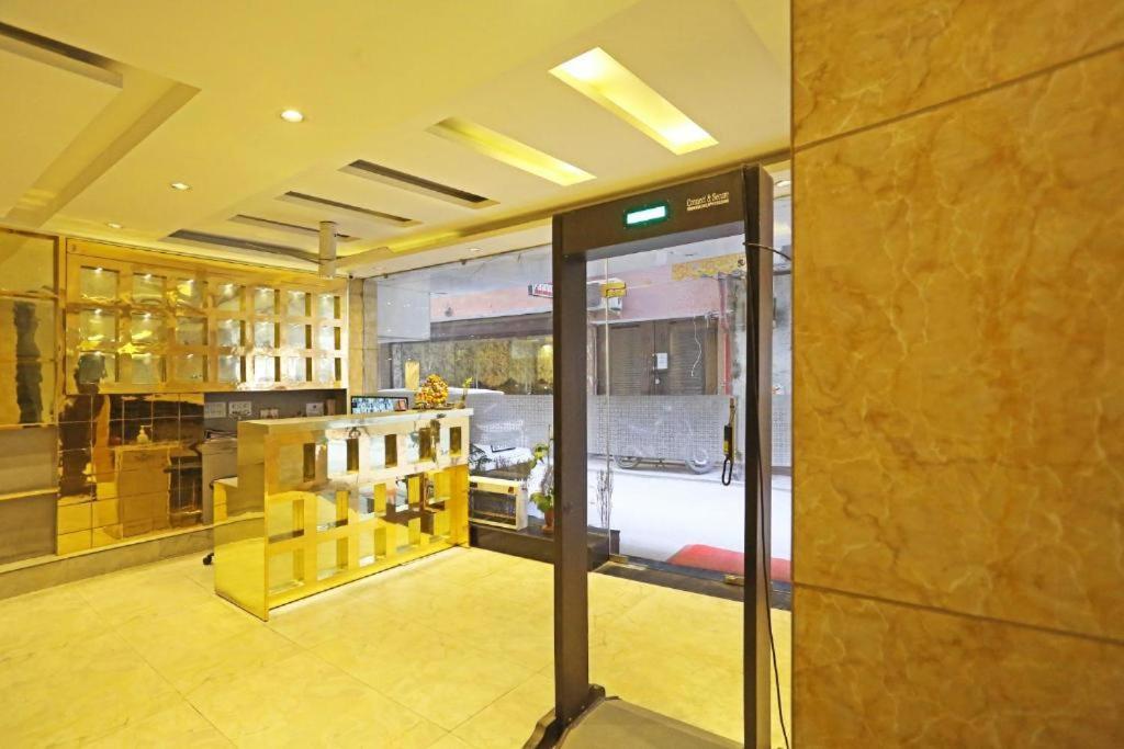 Hotel Urban Luxury Nuova Delhi Esterno foto