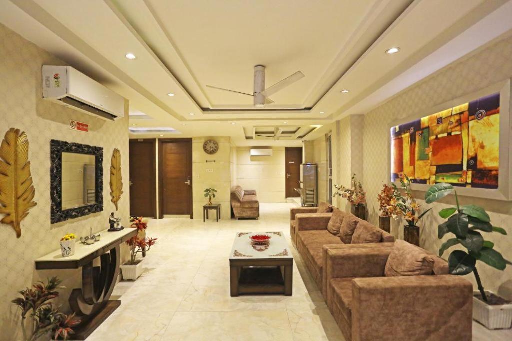 Hotel Urban Luxury Nuova Delhi Esterno foto