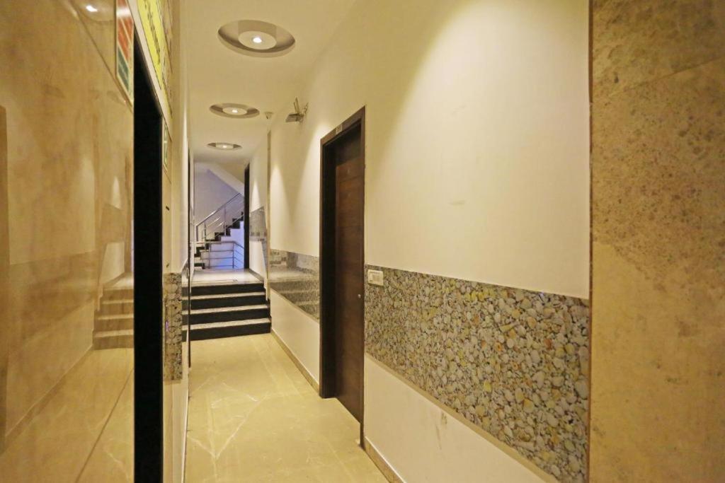 Hotel Urban Luxury Nuova Delhi Esterno foto